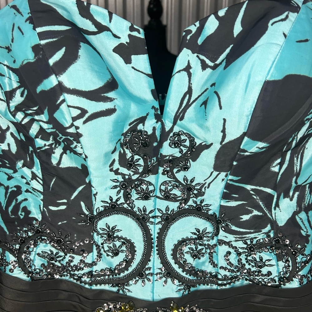 Women’s Flirt Maggie Sottero Blue Black Geometric Strapless Mini Dress Size 8 - Picture 6 of 6